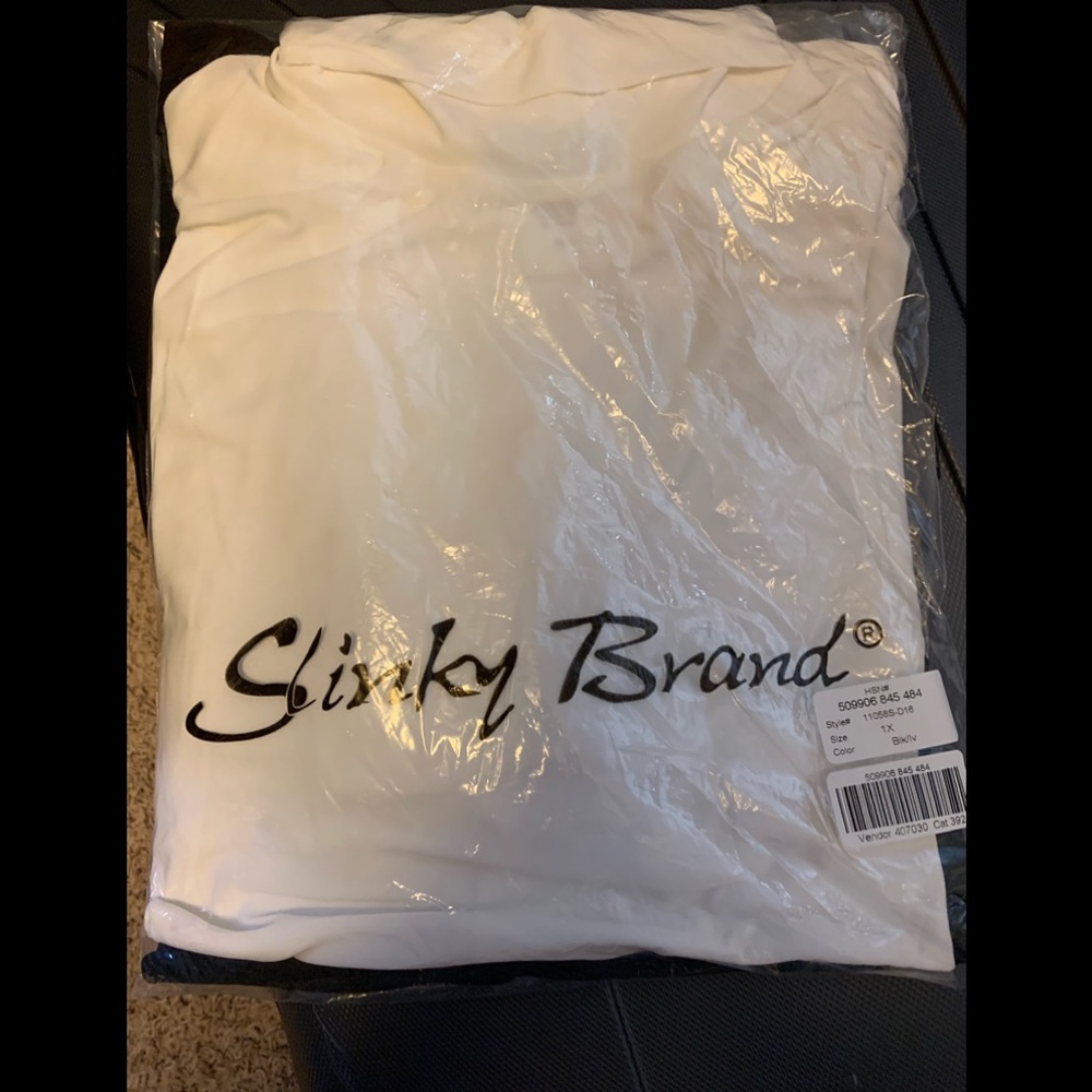 Black and white Slinky brand tops